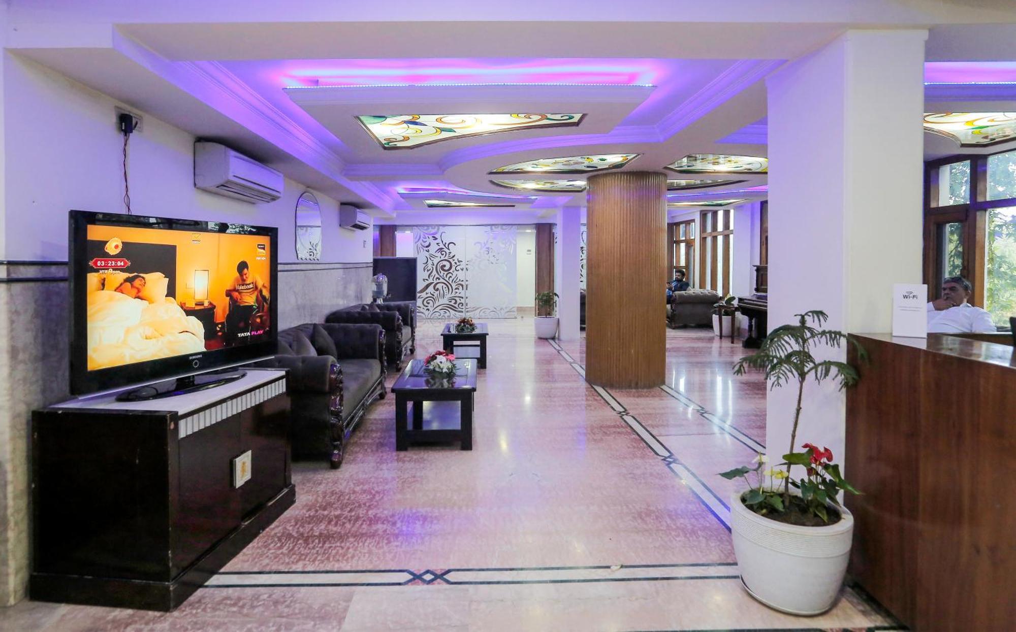 Hotel The Residency Srinagar Exterior photo